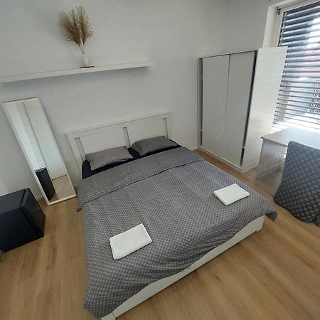 Rose Valley, Modern Studios & Apartments ลูบลิยานา ภายนอก รูปภาพ